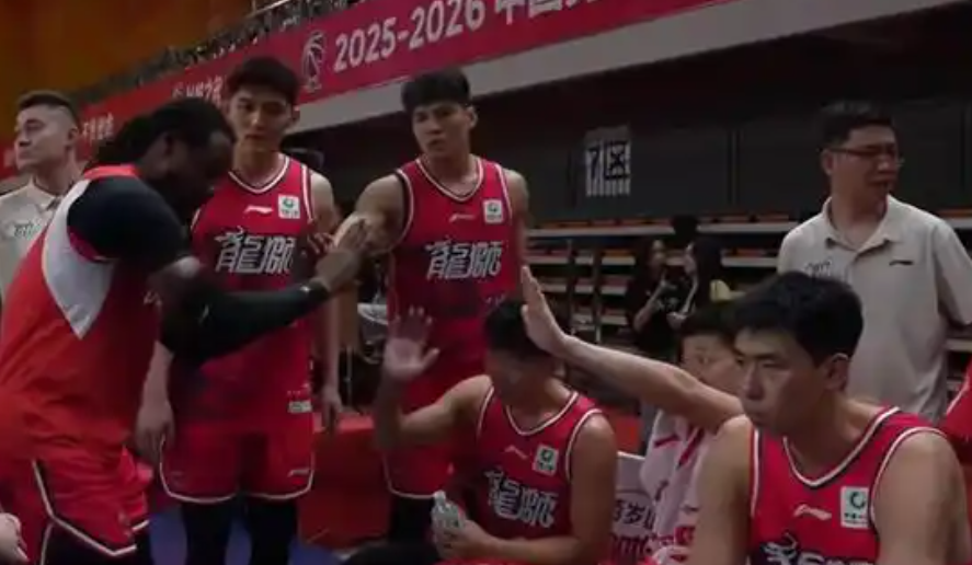 黑白体育app下载-CBA最终排名！沪浙深京锁前4，辽宁广东首轮遭硬仗，山西也不好打